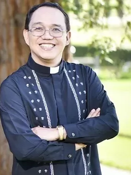 Fr. Vic Teneza, Pastor of Holy Trinity Parish